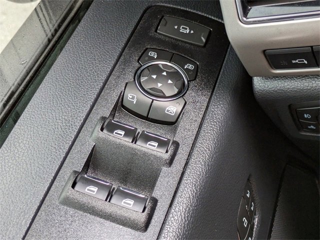 Certified 2022 Ford F450 Lariat w/ Lariat Ultimate Package image 24