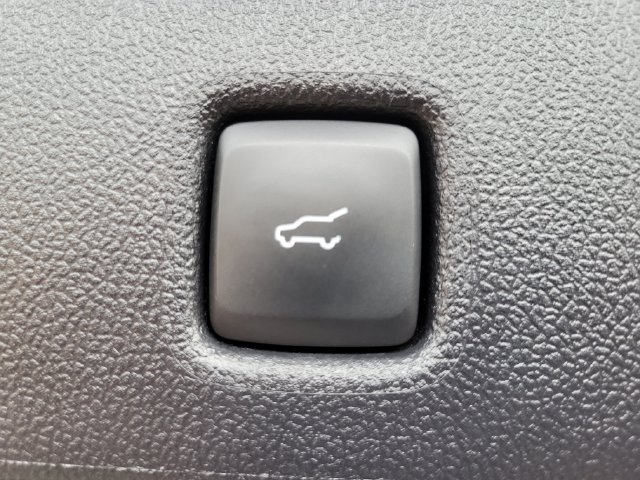 Certified 2024 Ford Escape ST-Line w/ Tech Pack #1 AWD/4WD image 33