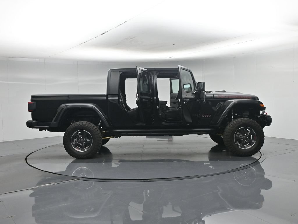 Used 2023 Jeep Gladiator Rubicon w/ LED Lighting Group AWD/4WD image 4