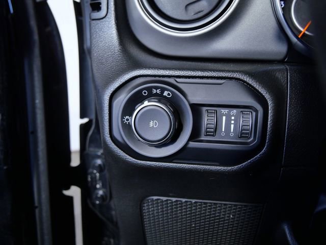 Used 2022 Jeep Wrangler Sport image 23