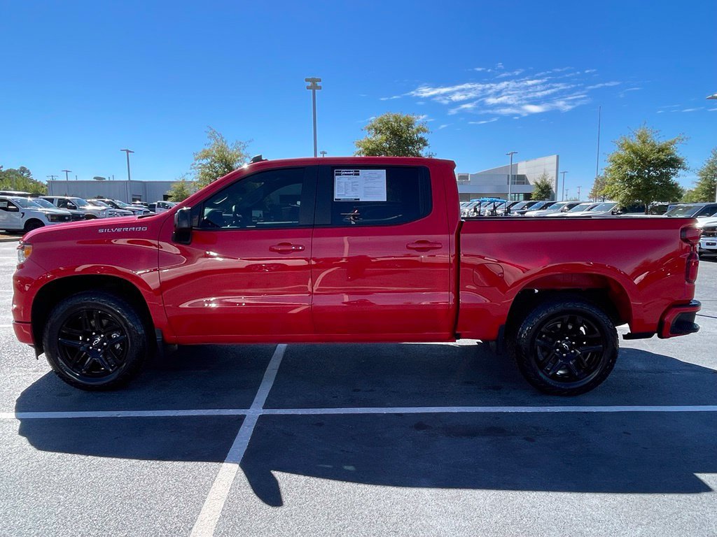 Used 2023 Chevrolet Silverado 1500 RST RWD image 4
