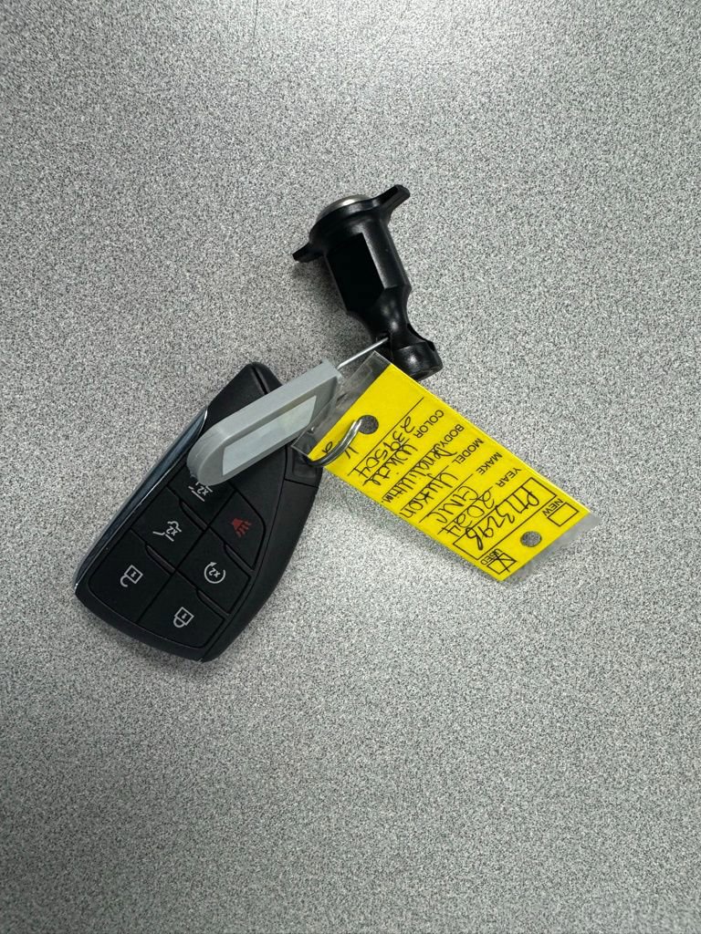 Used 2024 GMC Yukon Denali Ultimate image 12