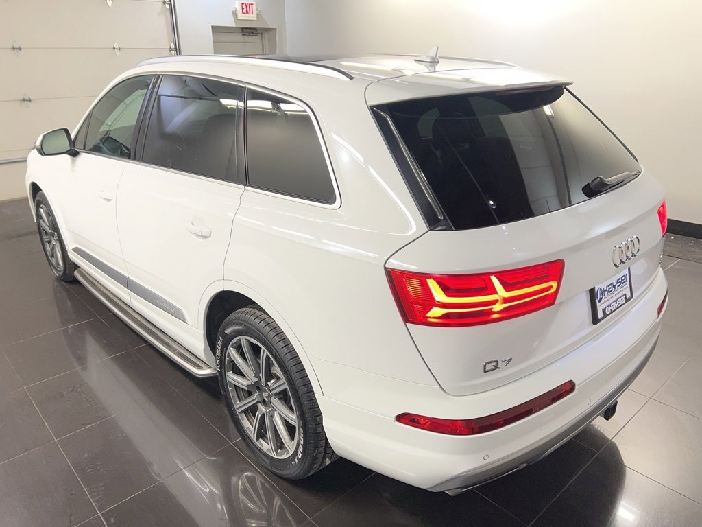 Used 2018 Audi Q7 3.0T Prestige w/ Prestige Package image 2