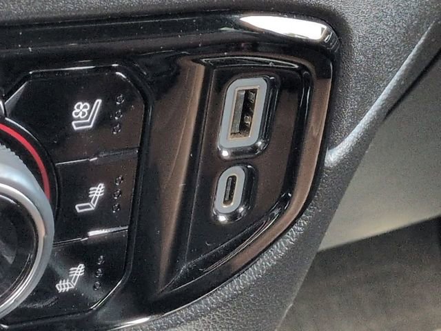 Used 2024 Chevrolet Silverado 1500 High Country w/ Technology Package image 22