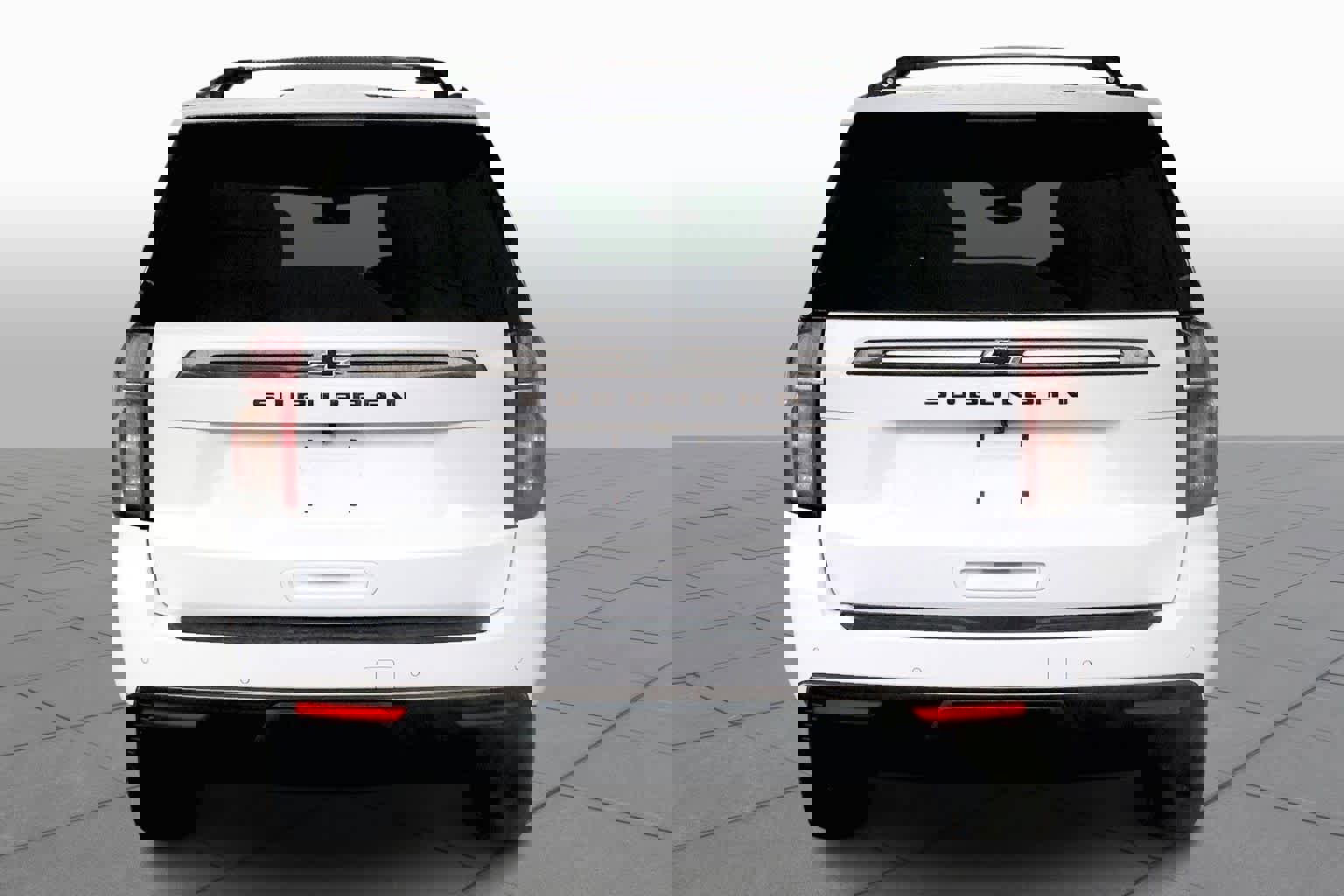 Used 2022 Chevrolet Suburban Z71 w/ Luxury Package image 4