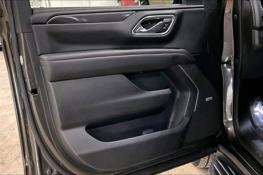 Used 2021 Chevrolet Tahoe RST w/ Luxury Package image 22