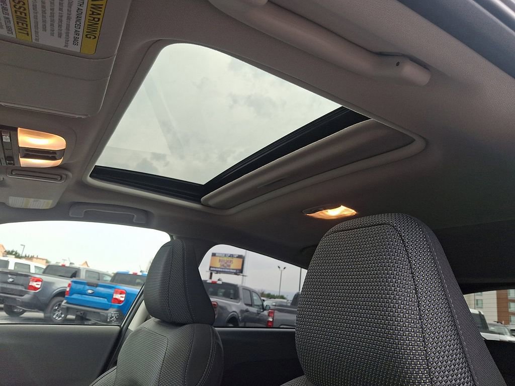 Used 2024 Subaru Crosstrek 2.0i Premium image 14