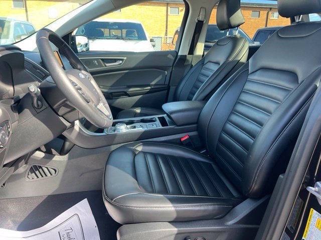 Certified 2024 Ford Edge SEL w/ Convenience Package AWD/4WD image 18