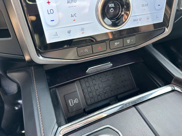 Certified 2024 Ford Expedition Max Platinum AWD/4WD image 17