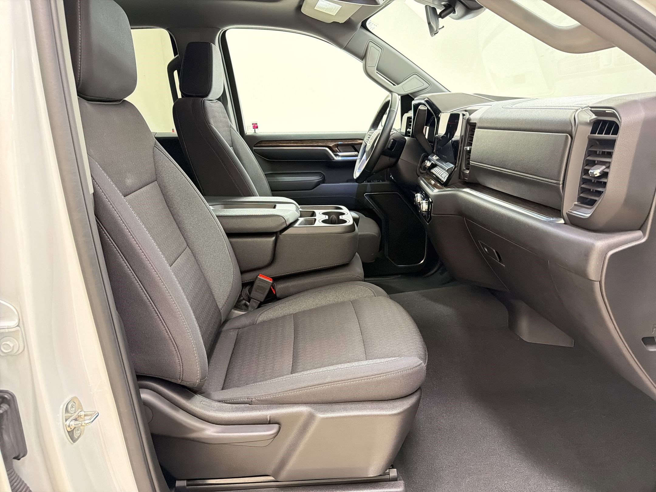 Used 2024 GMC Sierra 1500 Elevation AWD/4WD image 29