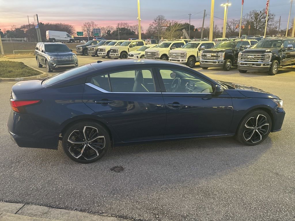 Used 2024 Nissan Altima 2.5 SR image 6