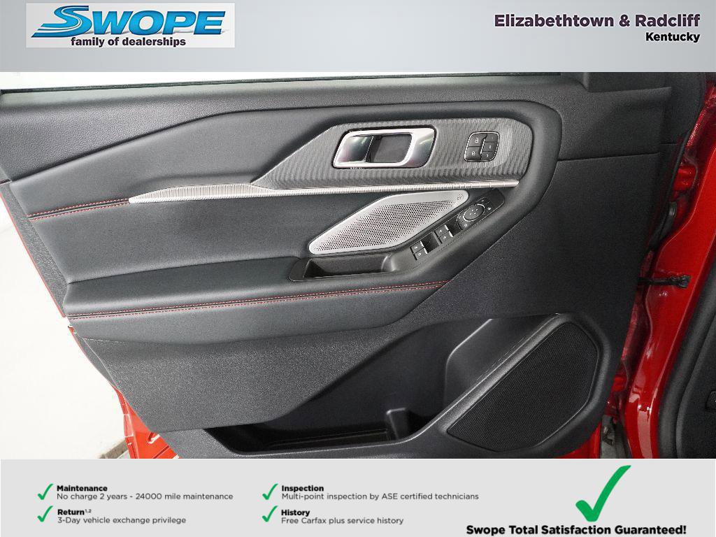 Certified 2025 Ford Explorer ST image 14