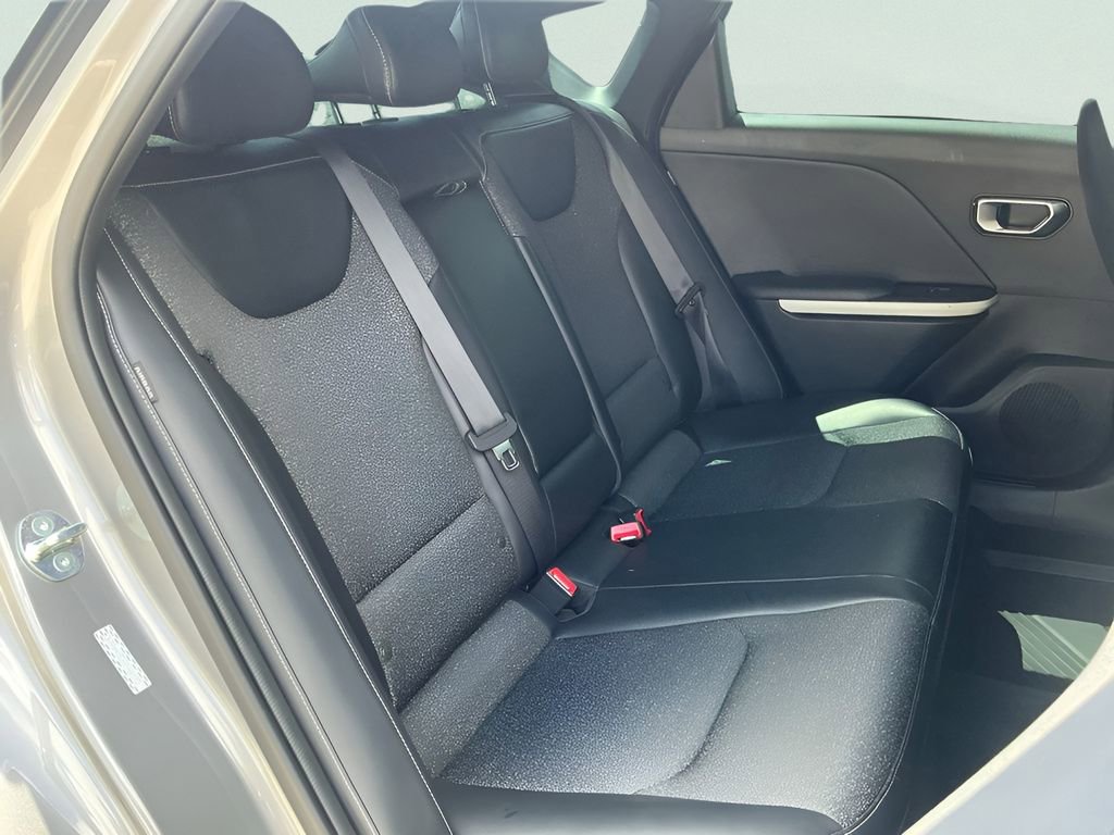 Used 2025 Kia K4 GT-Line w/ GT-Line Sunroof Package FWD image 13