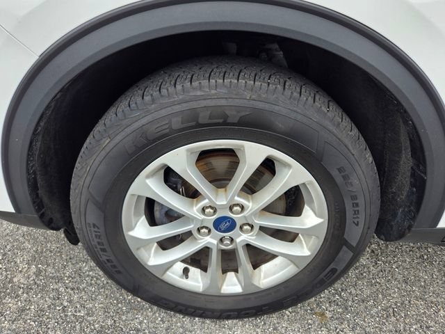 Certified 2022 Ford Escape SE AWD/4WD image 19