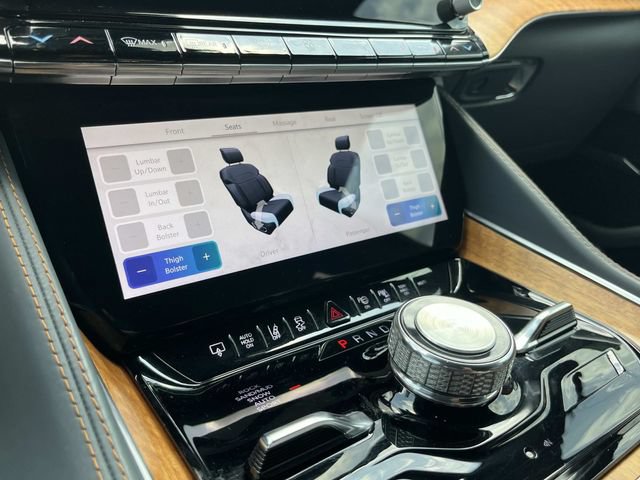 Used 2022 Jeep Grand Wagoneer Series II AWD/4WD image 40