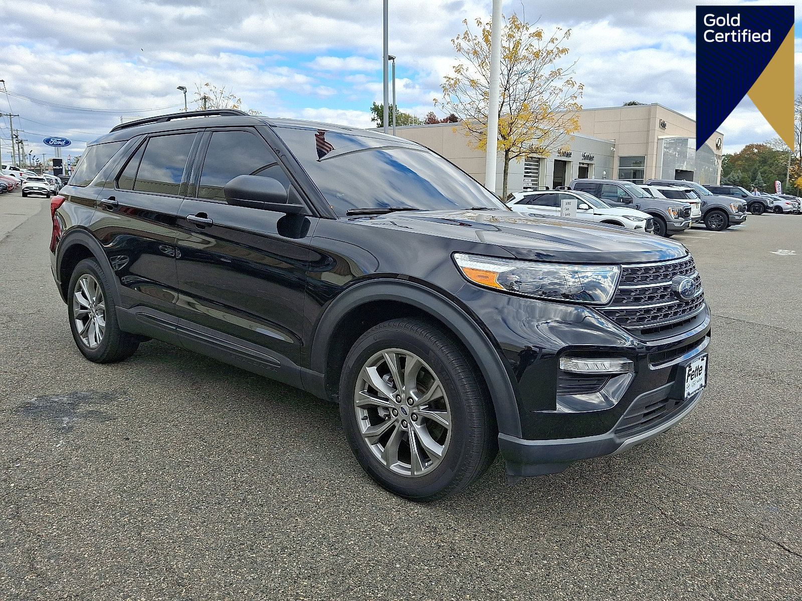 Certified 2021 Ford Explorer XLT w/ Equipment Group 202A