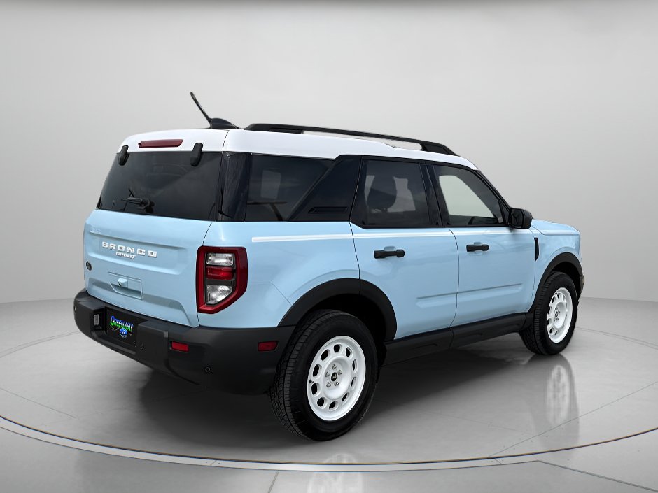 Certified 2025 Ford Bronco Sport Heritage w/ Convenience Package AWD/4WD image 3