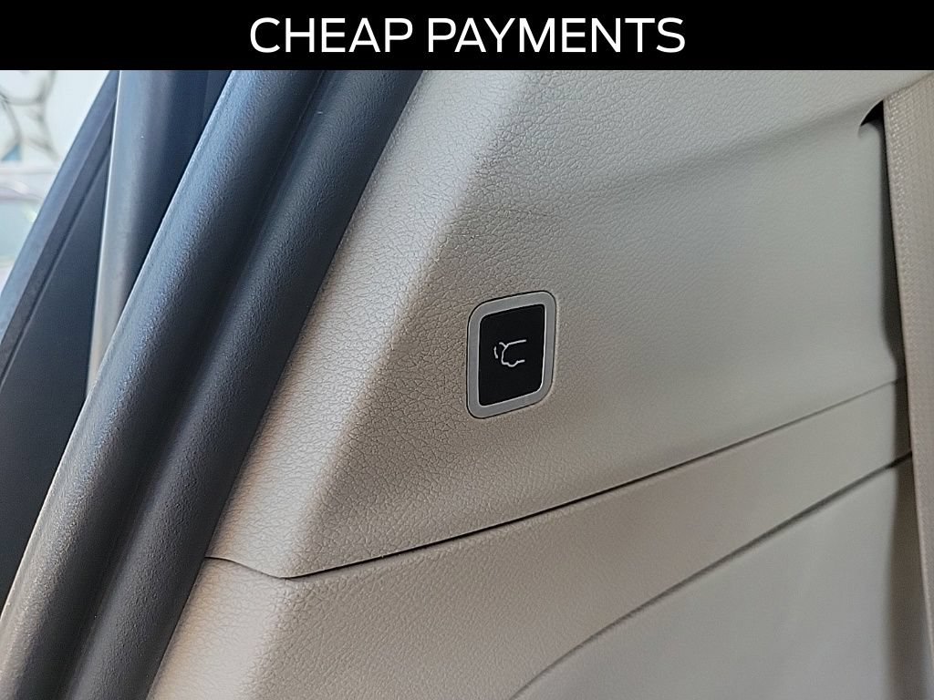 Used 2017 Chrysler Pacifica Touring-L Plus FWD image 8