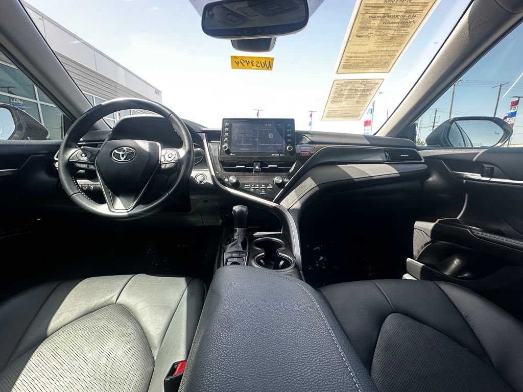 Used 2022 Toyota Camry XSE FWD image 11