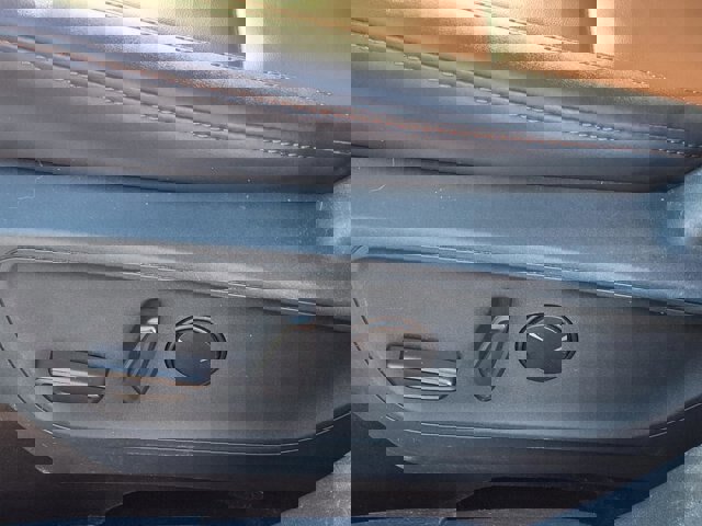 Certified 2022 Ford Maverick Lariat w/ Lariat Luxury Package image 7