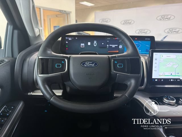 Certified 2025 Ford Expedition Active RWD image 18