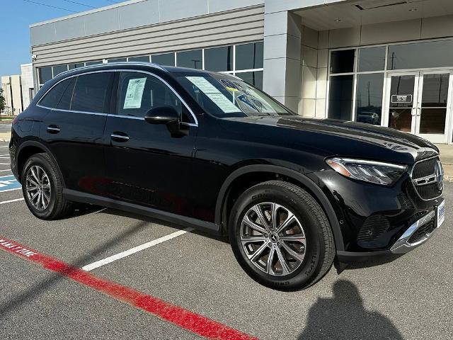 Used 2024 Mercedes-Benz GLC 300 image 3