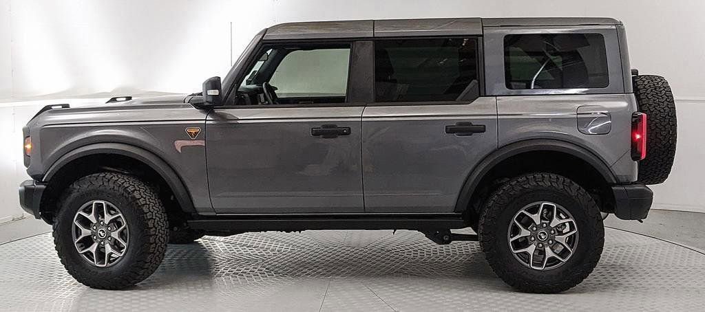 Certified 2025 Ford Bronco Badlands AWD/4WD image 5