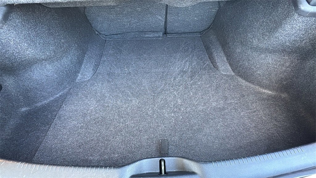 Used 2018 Chrysler 300 Touring L image 24