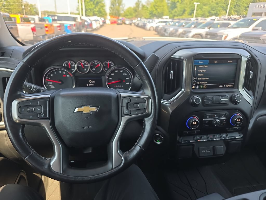 Used 2021 Chevrolet Silverado 1500 LT w/ LPO, Liner Protection Package AWD/4WD image 23