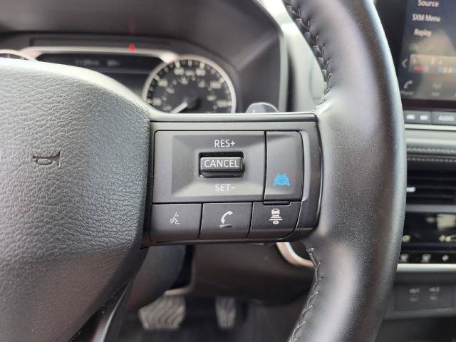 Used 2025 Nissan Rogue SV FWD image 27