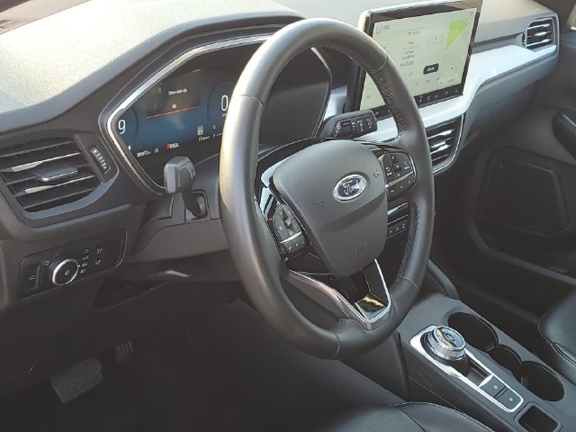 Certified 2024 Ford Escape Platinum AWD/4WD image 7