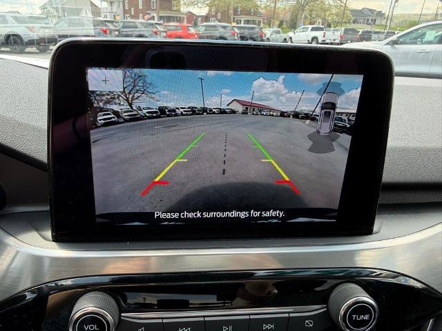 Certified 2022 Ford Escape Titanium w/ Class II Trailer Tow Package image 17