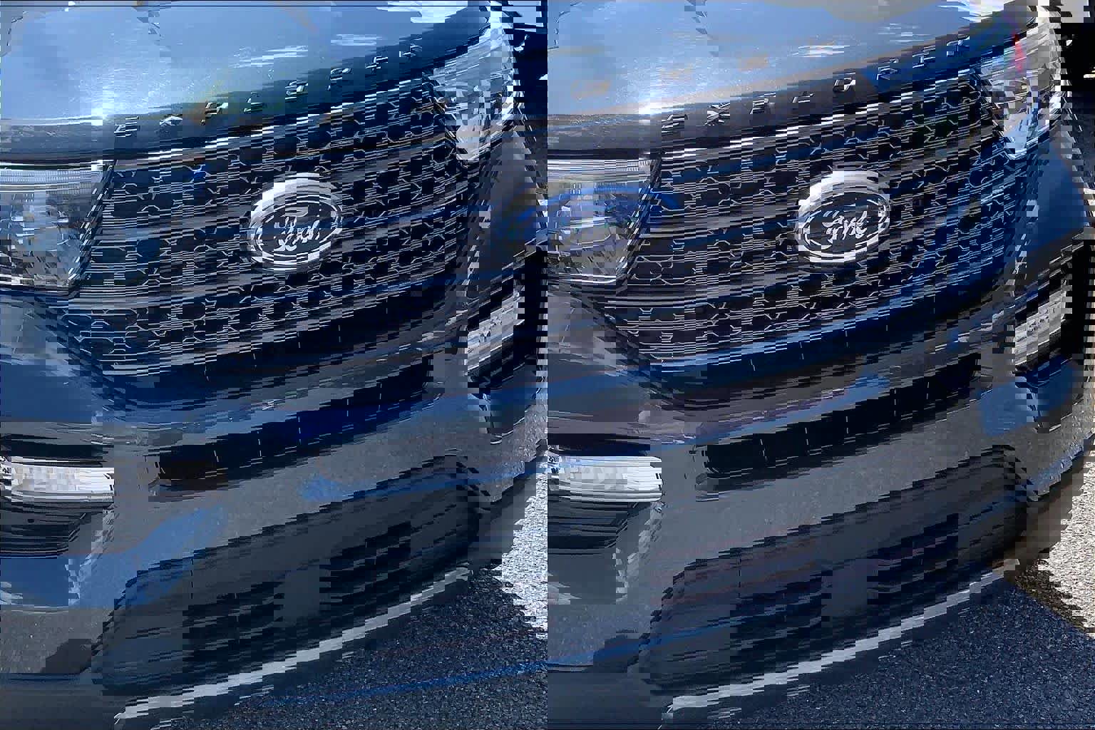 Certified 2023 Ford Explorer XLT w/ Equipment Group 202A image 29