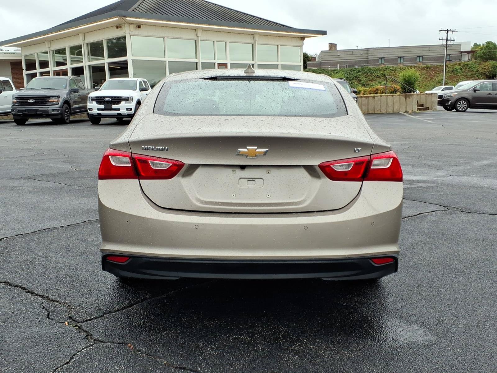Used 2024 Chevrolet Malibu LT FWD image 6