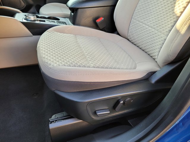 Certified 2022 Ford Escape SE w/ Convenience Package image 16