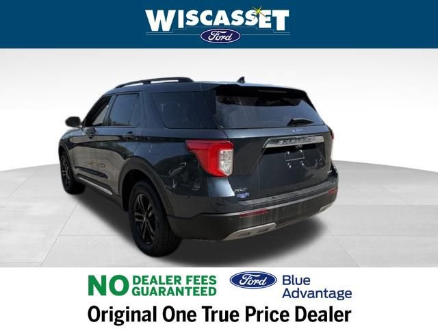 Certified 2022 Ford Explorer XLT w/ Equipment Group 202A image 3