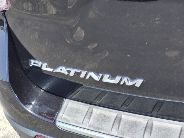 Certified 2020 Ford Explorer Platinum w/ Premium Technology Package AWD/4WD image 8