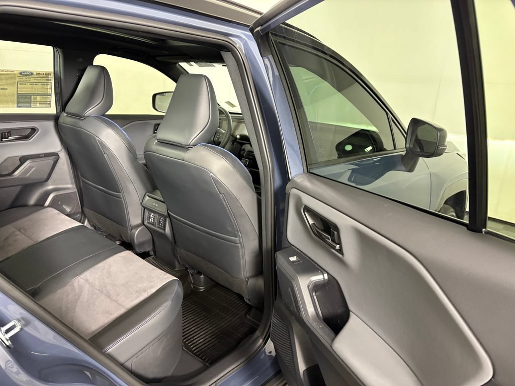Used 2026 Toyota RAV4 XSE w/ Panoramic Sun Roof Package AWD/4WD image 33