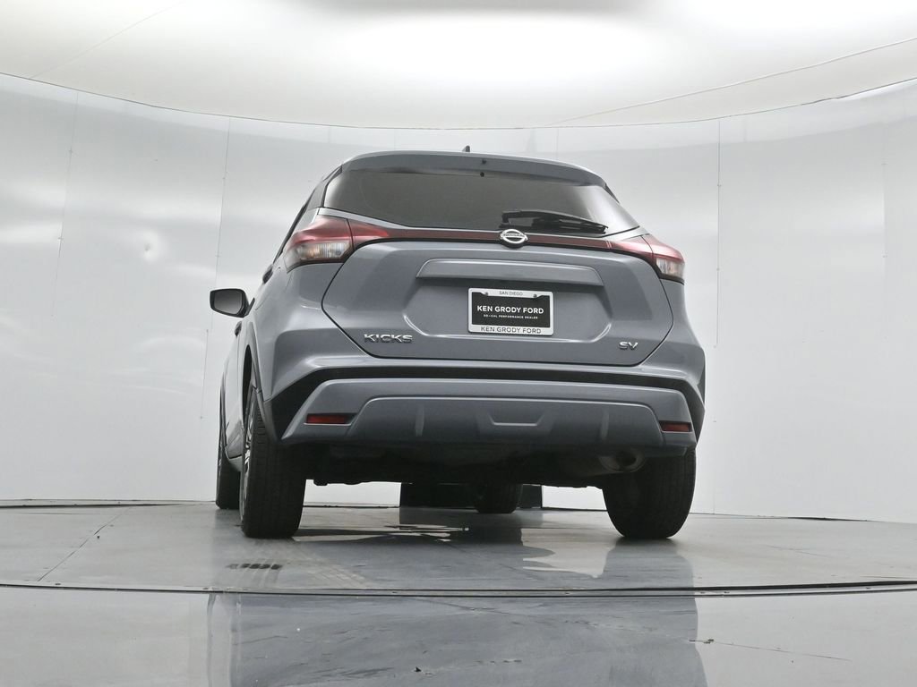 Used 2021 Nissan Kicks SV image 16