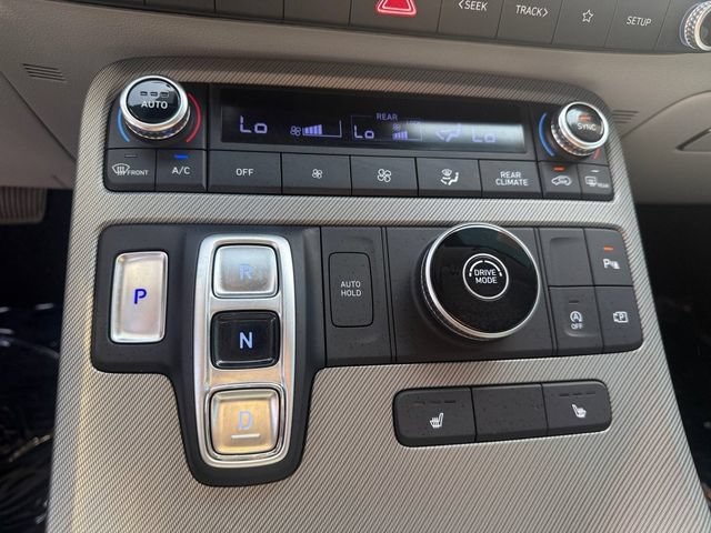 Used 2025 Hyundai Palisade SEL FWD image 7