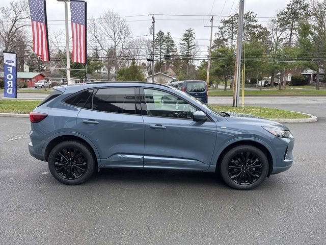 Certified 2023 Ford Escape ST-Line Elite w/ Premium Technology Package AWD/4WD image 5