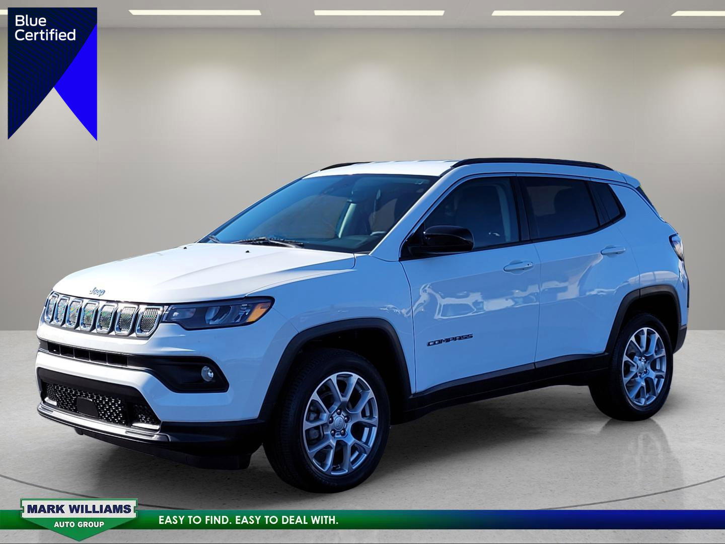 Used 2022 Jeep Compass Latitude image 1