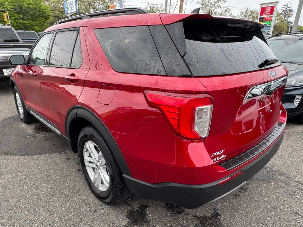 Certified 2023 Ford Explorer XLT w/ Equipment Group 202A AWD/4WD image 4