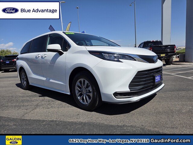 Used 2025 Toyota Sienna LE