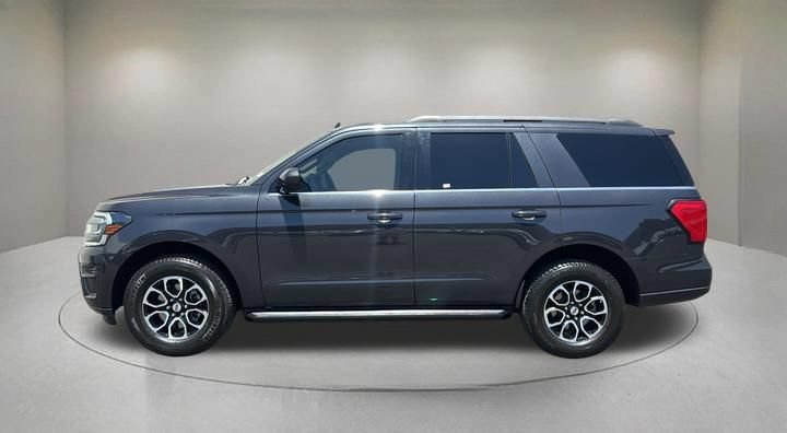 Certified 2024 Ford Expedition XLT RWD image 5