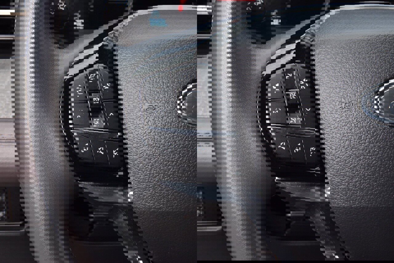 Certified 2025 Ford Explorer Platinum w/ LUX Leather Package image 24