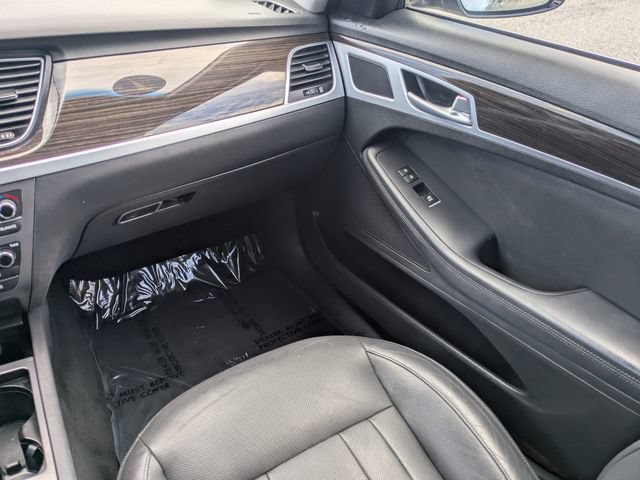 Used 2017 Genesis G80 3.8 RWD image 16