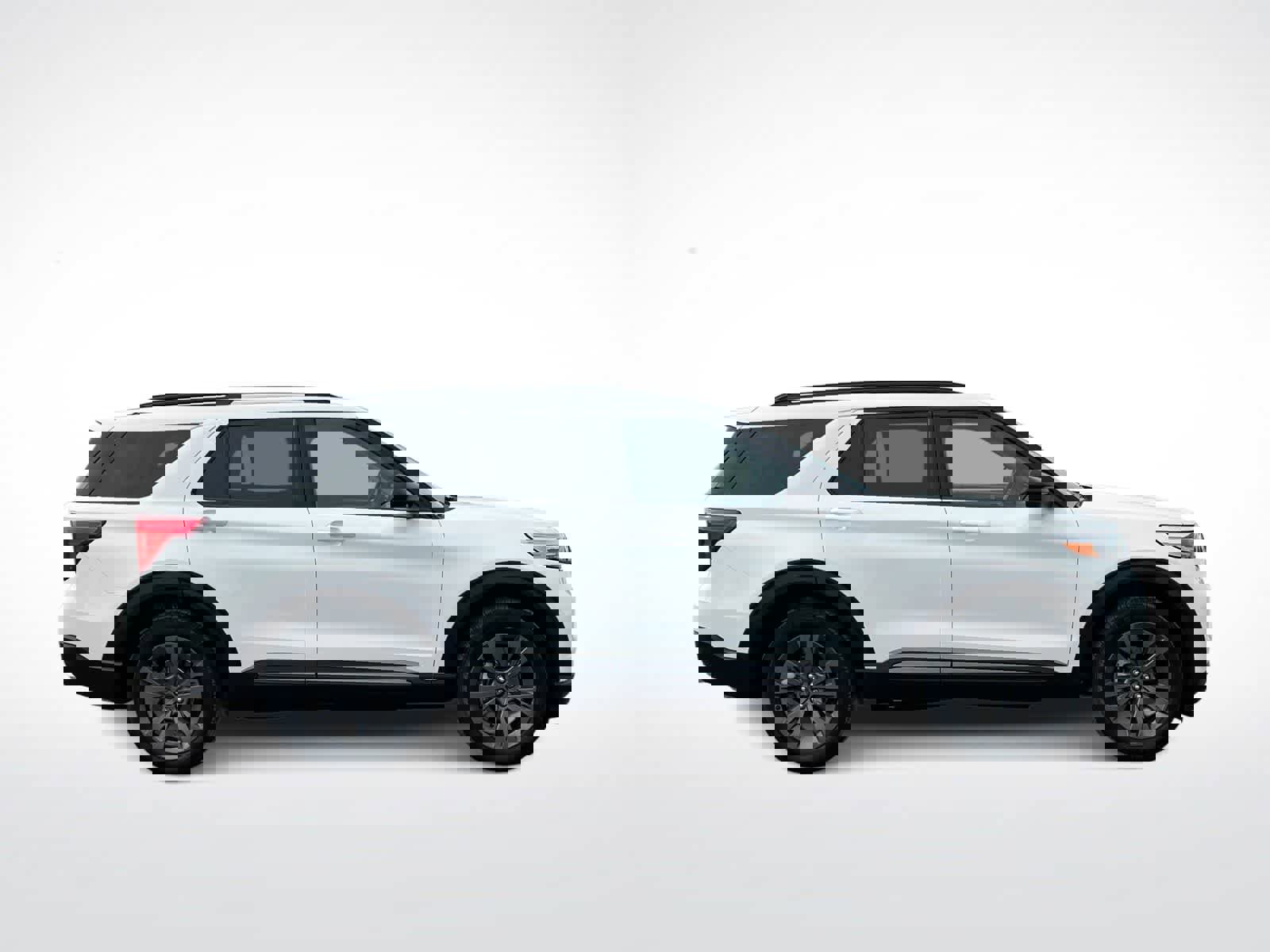 Certified 2024 Ford Explorer XLT w/ Equipment Group 202A image 9