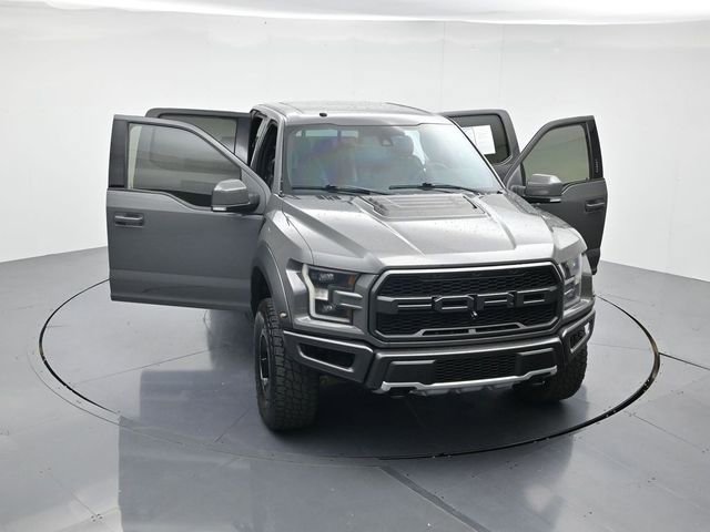 Certified 2018 Ford F150 Raptor w/ Equipment Group 802A Luxury image 44