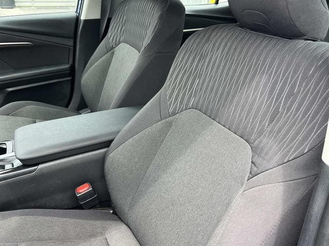 Used 2025 Toyota Camry LE w/ Convenience Package FWD image 32
